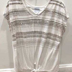 Comfy cute white top!